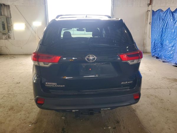 2017 TOYOTA HIGHLANDER SE/XLE
