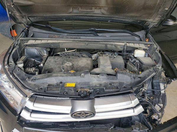 2017 TOYOTA HIGHLANDER SE/XLE