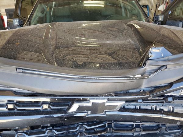 2022 CHEVROLET SILVERADO RST — Engine bay