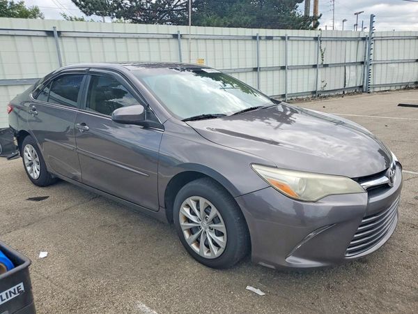 2015 TOYOTA CAMRY