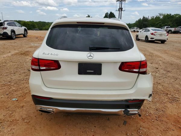 2017 MERCEDES-BENZ GLC GLC300