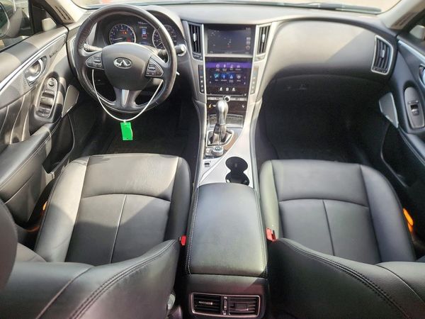 2017 INFINITI Q50