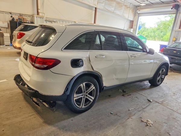 2019 MERCEDES-BENZ GLC GLC300