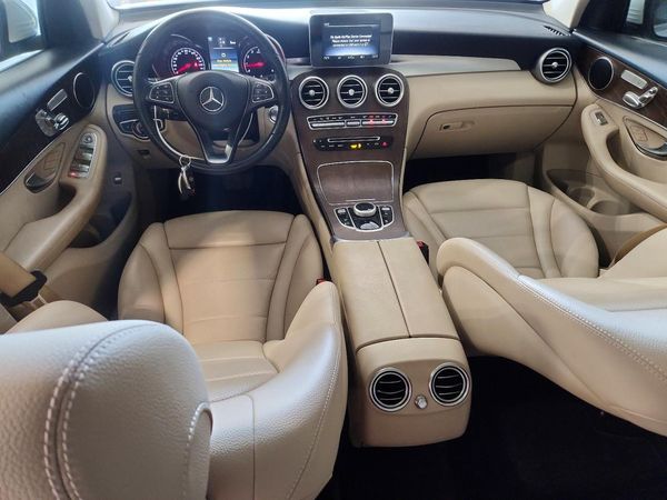2019 MERCEDES-BENZ GLC GLC300