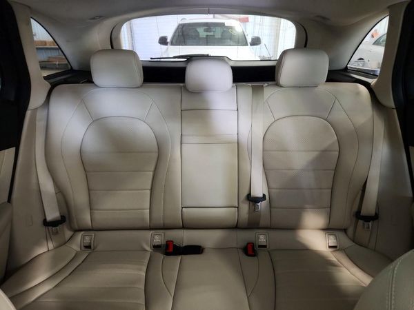 2019 MERCEDES-BENZ GLC GLC300