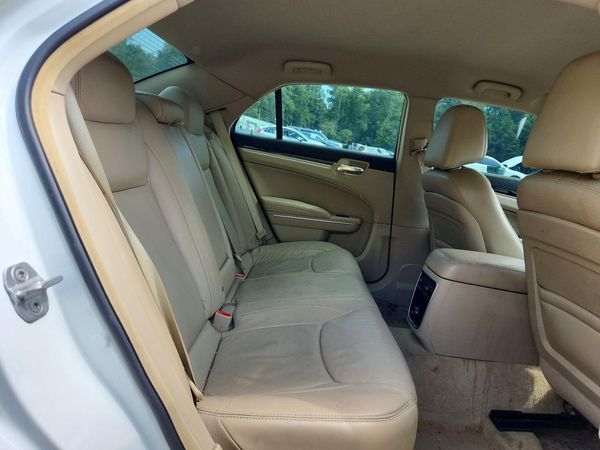 2013 CHRYSLER 300 Base/Limited