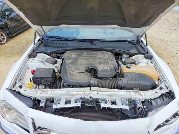 2013 CHRYSLER 300 Base/Limited