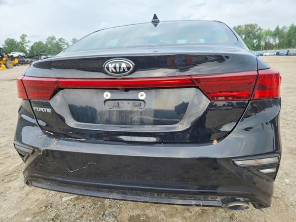 2021 KIA FORTE FE, LXS