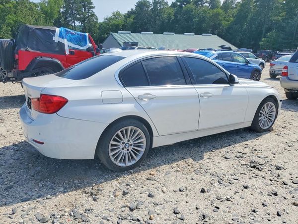 2015 BMW 328