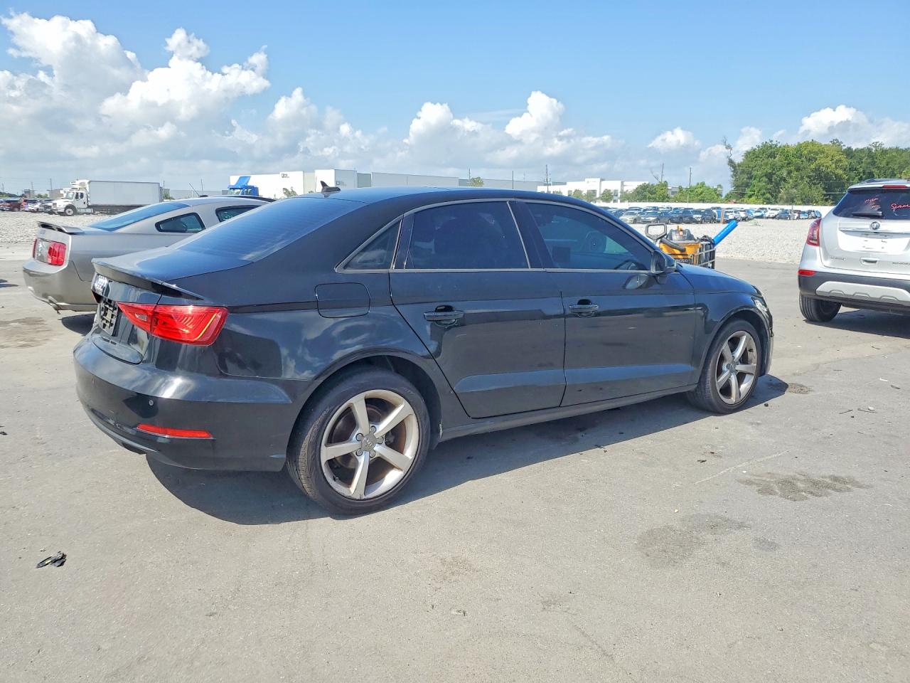 2016 AUDI A3