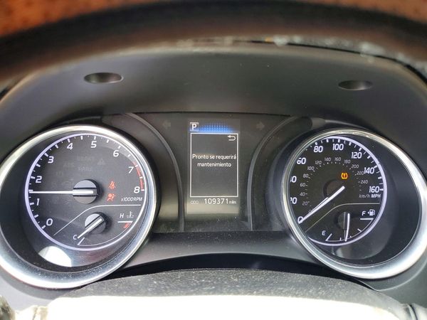 2019 TOYOTA CAMRY