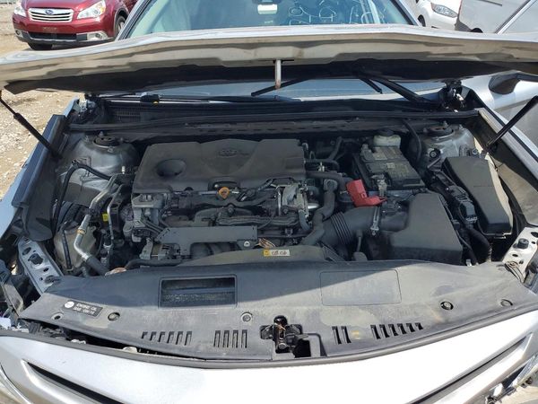 2019 TOYOTA CAMRY