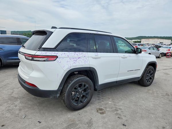 2025 JEEP GRAND CHEROKEE Laredo, Altitude