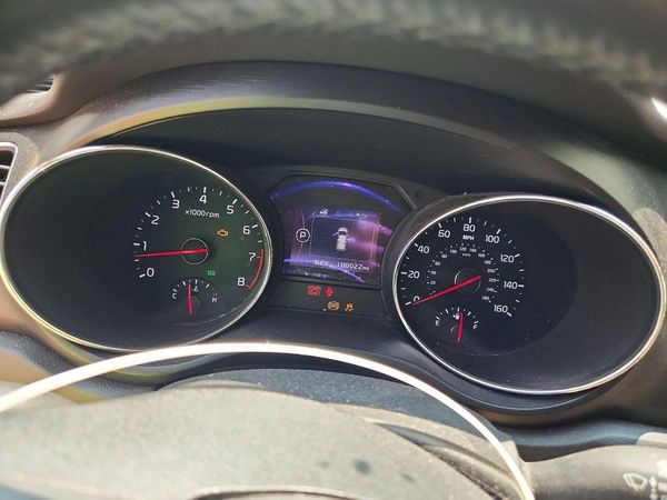 2016 KIA SEDONA LX - Middle-low