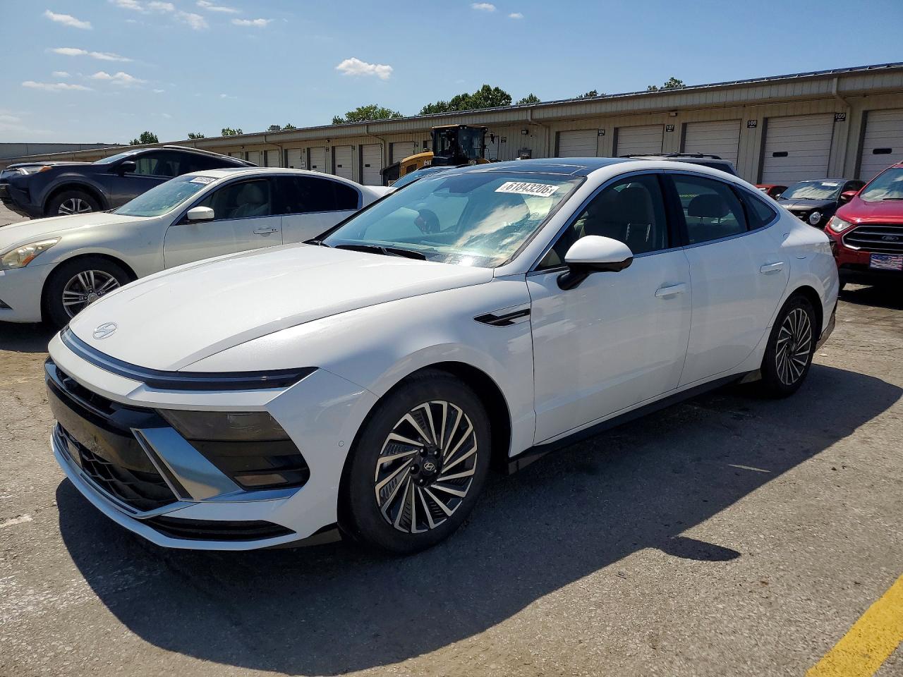 2026 HYUNDAI SONATA HYBRID Limited — Front 3/4