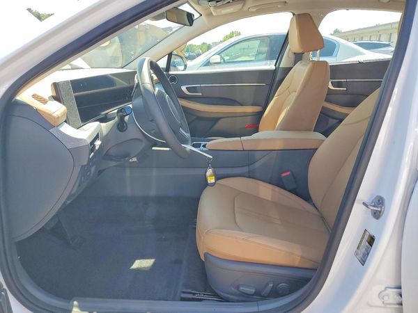 2026 HYUNDAI SONATA HYBRID Limited — DENT