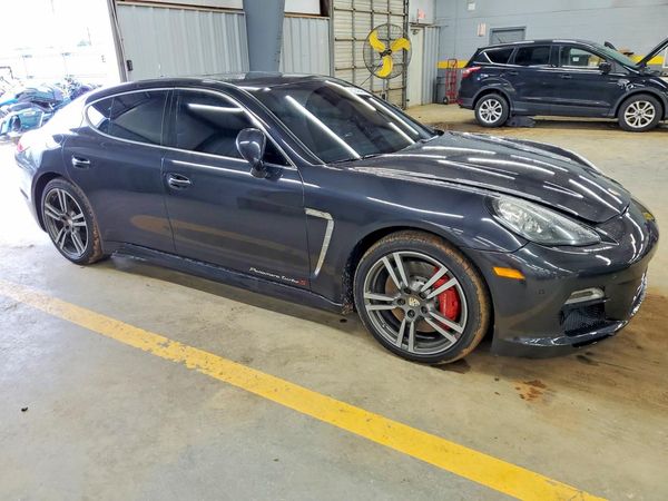 2012 PORSCHE PANAMERA