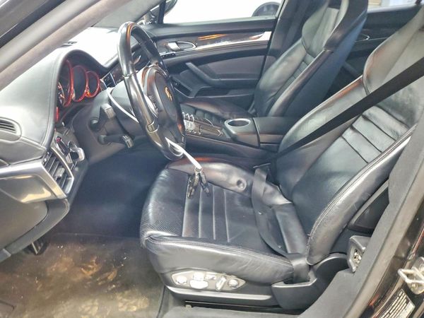 2012 PORSCHE PANAMERA