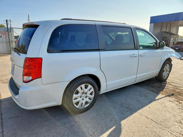 2018 DODGE GRAND CARAVAN SE