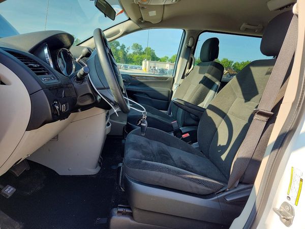 2018 DODGE GRAND CARAVAN SE