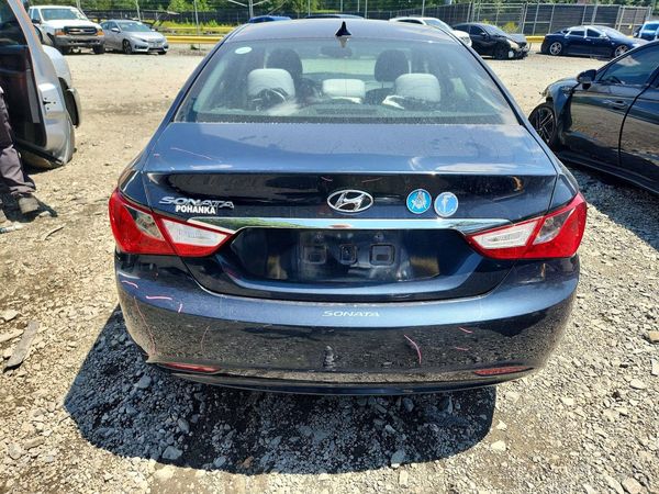 2012 HYUNDAI SONATA Middle-low level