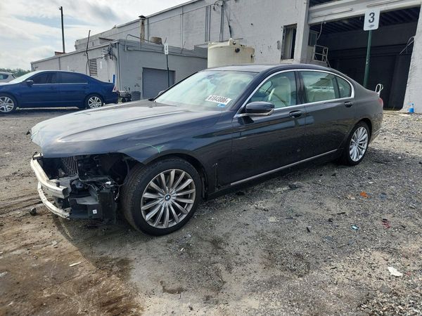2021 BMW 740
