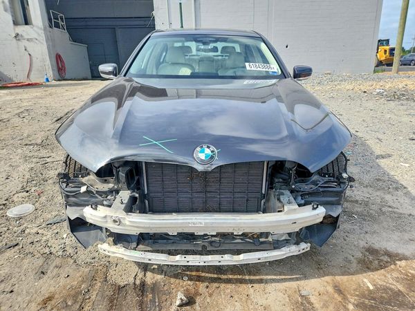2021 BMW 740