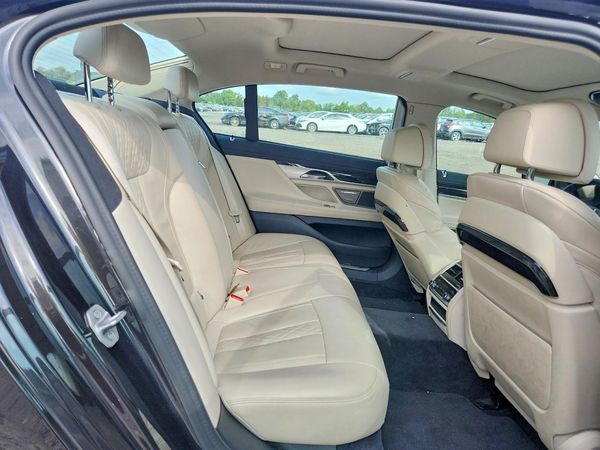 2021 BMW 740
