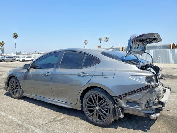 2026 TOYOTA CAMRY