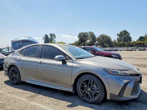 2026 TOYOTA CAMRY