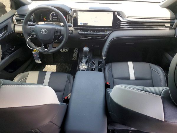 2026 TOYOTA CAMRY