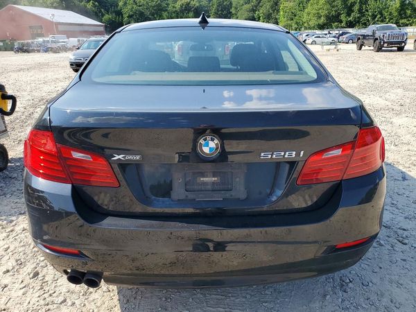 2016 BMW 528