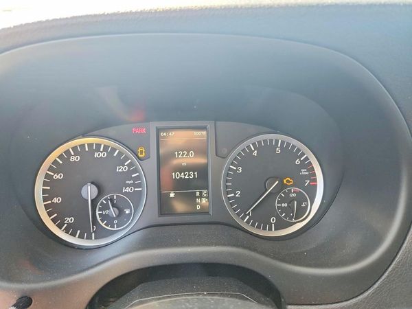 2019 MERCEDES-BENZ METRIS