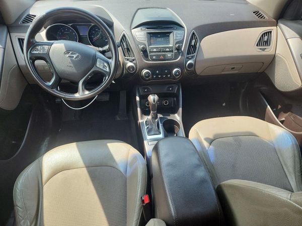 2015 HYUNDAI TUCSON GLS (Middle)