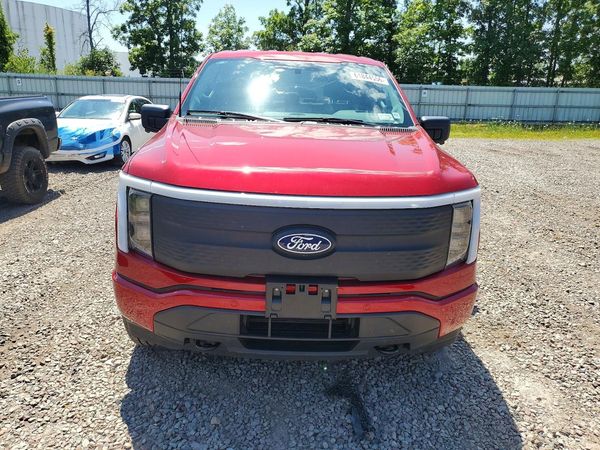 2025 FORD F150 XLT