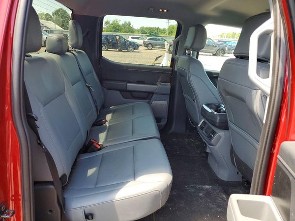 2025 FORD F150 XLT