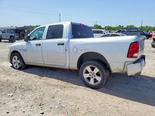 2015 RAM 1500 ST