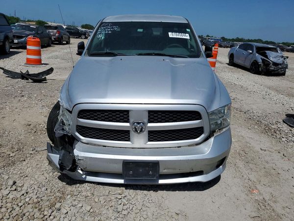 2015 RAM 1500 ST