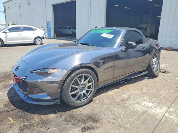 2017 MAZDA MX-5 MIATA Club