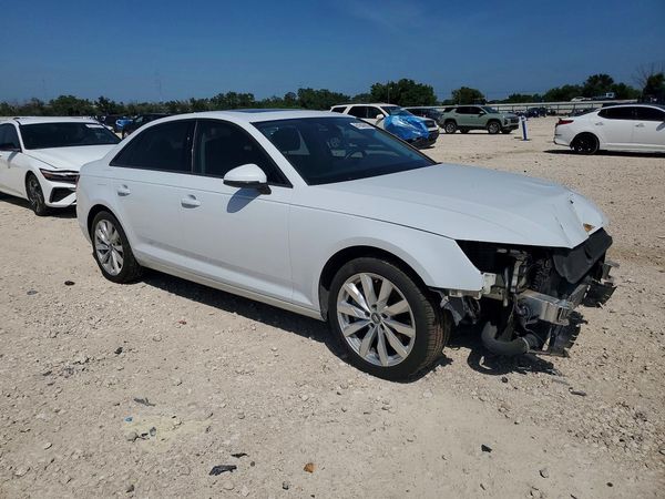 2017 AUDI A4 quattro Premium