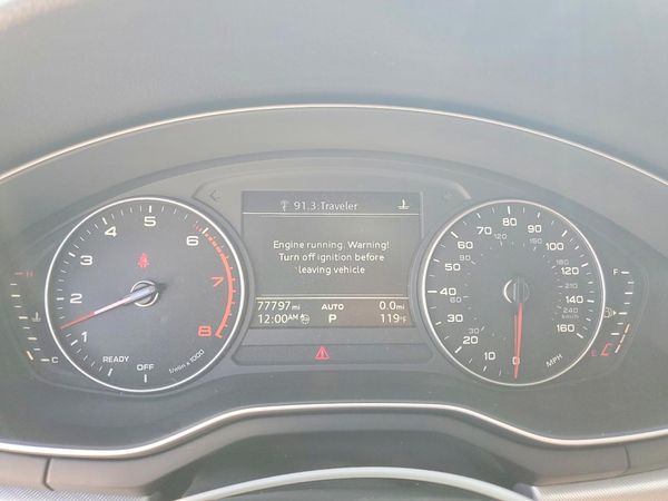 2017 AUDI A4 quattro Premium