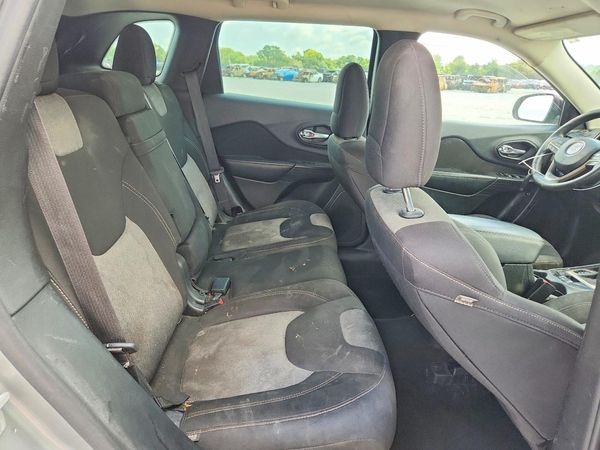 2015 JEEP CHEROKEE SPORT FWD