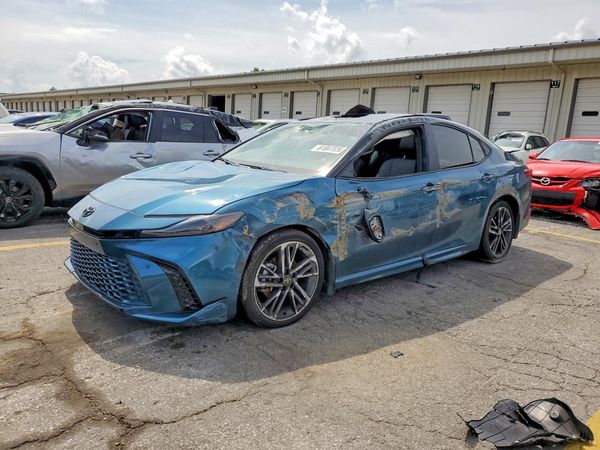 2026 TOYOTA CAMRY