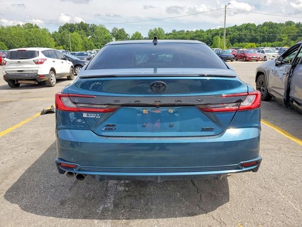 2026 TOYOTA CAMRY