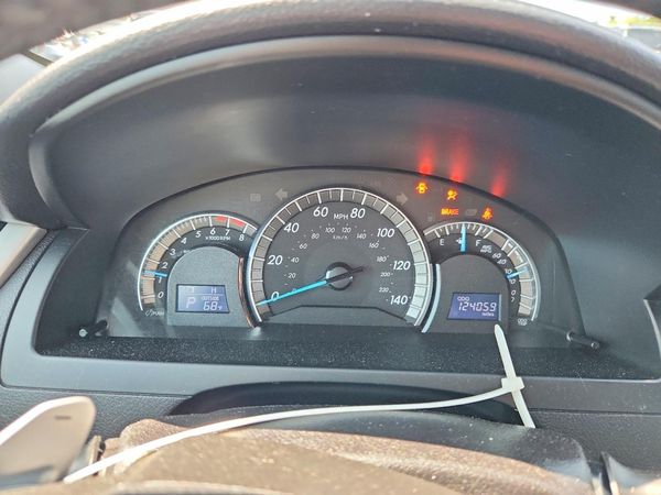 2014 TOYOTA CAMRY