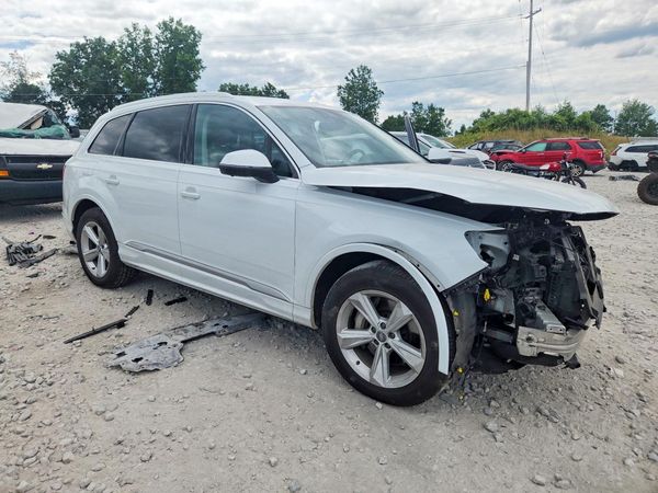 2021 AUDI Q7 quattro Premium Plus