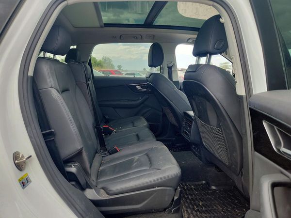 2021 AUDI Q7 quattro Premium Plus