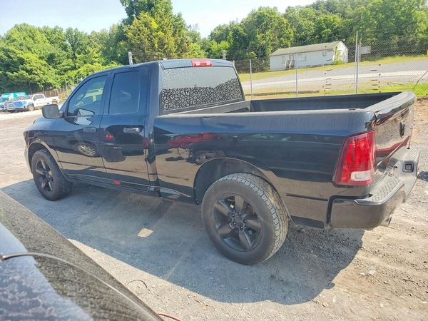 2014 RAM 1500 ST