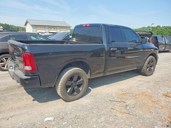 2014 RAM 1500 ST