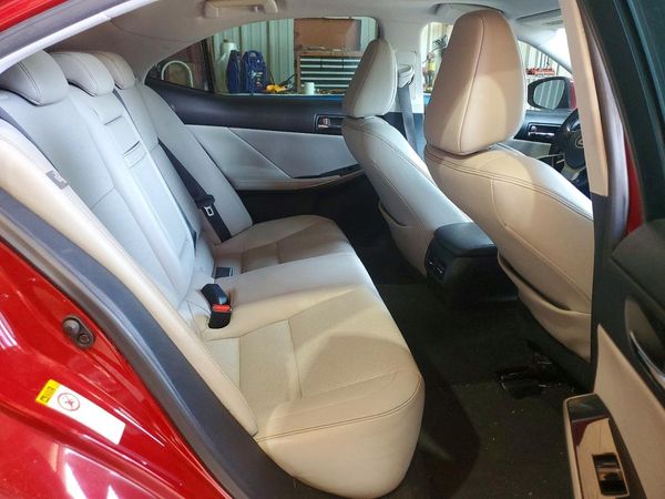 2015 LEXUS IS 250